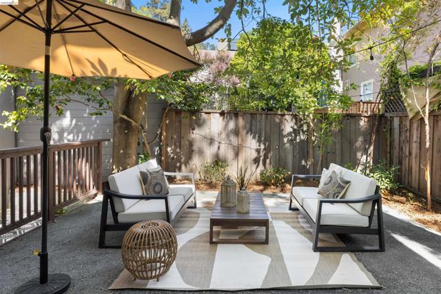 Image 24 of 41 For 3208 Claremont Ave