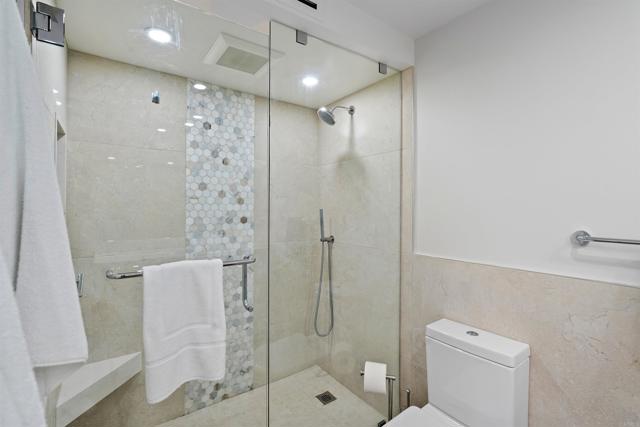 1820 Avenida del Mundo, Coronado CA: https://media.crmls.org/mediaz/c4a7994a-01cb-4e83-9719-c13270e099db.jpg