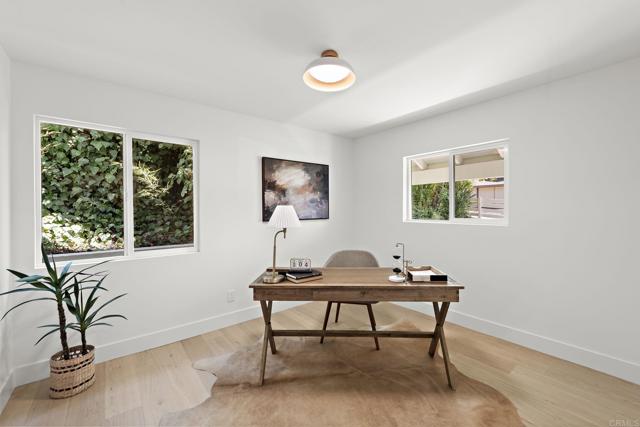 24235 Via Aquara Ave, Laguna Niguel CA: https://media.crmls.org/mediaz/c4a7ba09-89d2-4674-93fe-79700591bd61.jpg