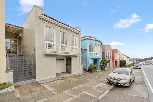 1959 19th Avenue, San Francisco CA: https://media.crmls.org/mediaz/c4a814ab-c78f-4800-a979-9da122e8a97c.jpg
