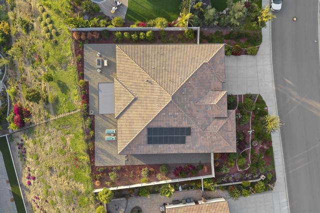 1417 Apex Place, Escondido CA: https://media.crmls.org/mediaz/c4a957d5-9f83-4934-b6b3-659854dcbb68.jpg