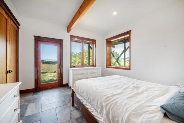 30625 Stonewall Canyon Road, Soledad CA: https://media.crmls.org/mediaz/c4a96460-d9f8-4cf4-b9c4-6e021fc5f884.jpg
