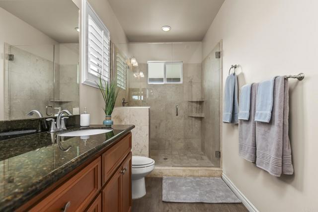 10252 Casa Ct, Santee CA: https://media.crmls.org/mediaz/c4aa2848-76ed-478d-85ec-7e08e62edfe3.jpg