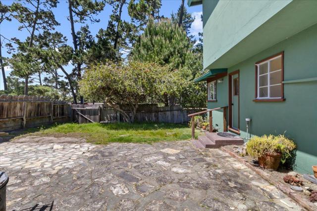 799 Lottie Street, Monterey CA: https://media.crmls.org/mediaz/c4ab5370-9928-4518-b087-b07d3ad6e37e.jpg