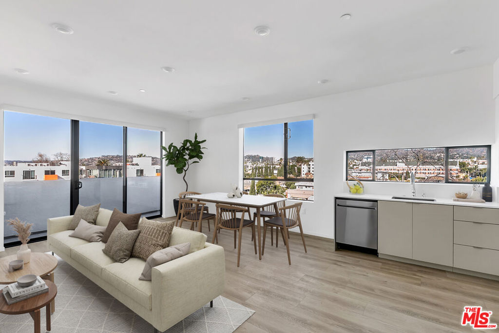521 N Gramercy Place #PH 4