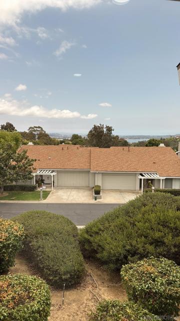 2143 Caminito San Martin, La Jolla CA: https://media.crmls.org/mediaz/c4ad1670-be45-458f-a542-79f3c28760ef.jpg