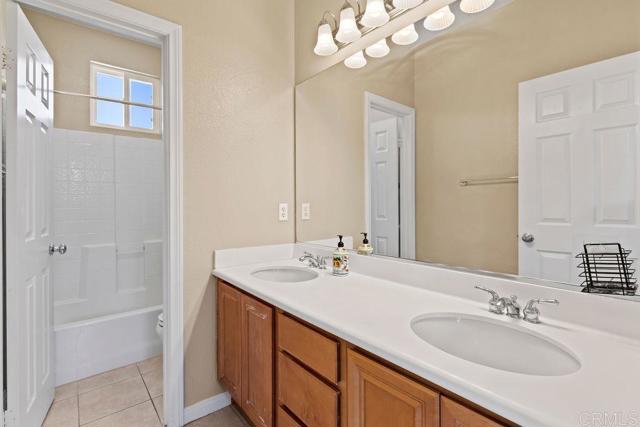 Detail Gallery Image 26 of 35 For 16758 Cimarron Crest Dr, San Diego,  CA 92127 - 3 Beds | 2/1 Baths