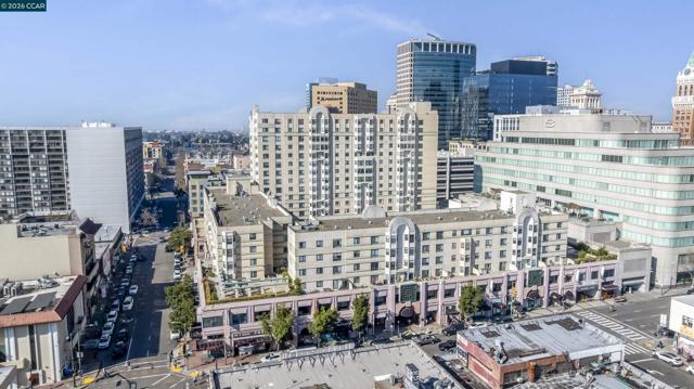 988 Franklin St, Oakland CA: https://media.crmls.org/mediaz/c4ae3e7c-a501-4121-b954-9a9198874b39.jpg