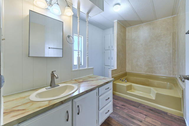 14777 Palm Drive, Desert Hot Springs CA: https://media.crmls.org/mediaz/c4aeb582-c412-461c-af48-afa9b1902151.jpg