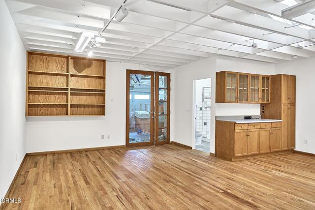 Detail Gallery Image 15 of 23 For 3106 Honolulu Ave, La Crescenta,  CA 91214 - 4 Beds | 2 Baths