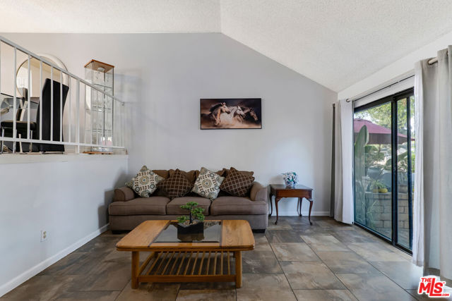 14401 Plummer Street, 6 photo 7