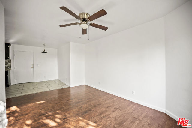 412 Coronado Terrace, Los Angeles CA: https://media.crmls.org/mediaz/c4af34c6-70ea-4f10-8690-8b0244c0d6cd.jpg