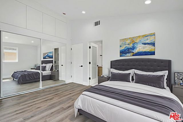 11611 Burbank Boulevard, North Hollywood CA: https://media.crmls.org/mediaz/c4af983c-8590-4622-bf79-9b782307d442.jpg