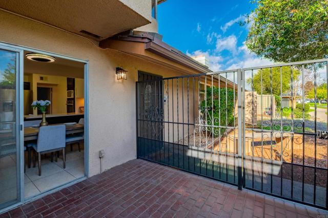 Detail Gallery Image 28 of 32 For 514 Shady Ln #C,  El Cajon,  CA 92021 - 2 Beds | 2 Baths