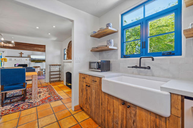 52862 Eisenhower Drive Drive, La Quinta CA: https://media.crmls.org/mediaz/c4b10ddc-8402-4d59-829b-011a7f089ebd.jpg