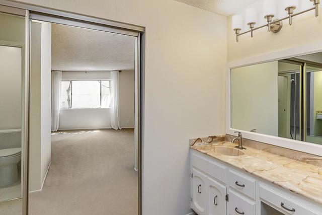 1121 Douglas Avenue, Burlingame CA: https://media.crmls.org/mediaz/c4b13a20-7ff9-4673-a8d7-d905dcbfe6e9.jpg