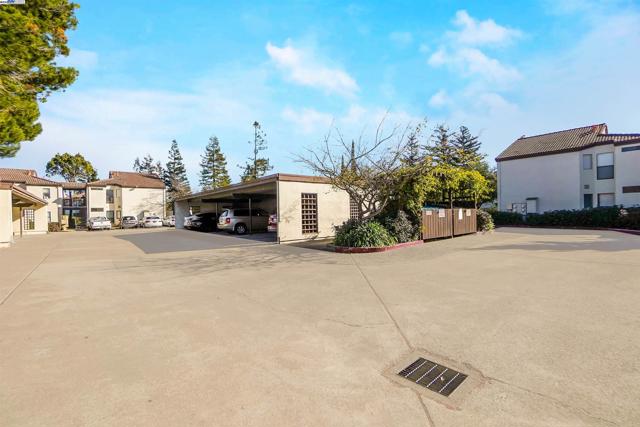 21083 Gary Dr, Hayward, California 94546, 2 Bedrooms Bedrooms, ,2 BathroomsBathrooms,Condominium,For Sale,Gary Dr,41083166