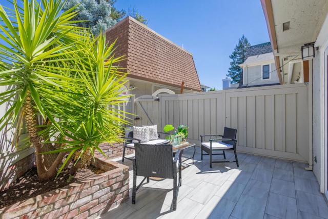 707 Webster Street, Palo Alto CA: https://media.crmls.org/mediaz/c4b1d8ac-4831-4c72-806e-2c02bf23dc36.jpg