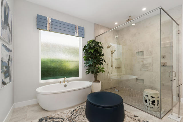 75144 Citadel Place, Indian Wells CA: https://media.crmls.org/mediaz/c4b1e754-1f6b-4bf8-b66f-af88b1e68c43.jpg