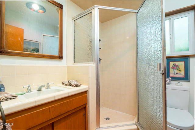 Detail Gallery Image 23 of 71 For 1364 Journey's End Dr, La Canada Flintridge,  CA 91011 - 3 Beds | 2 Baths