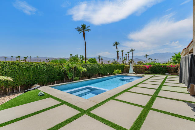 70920 Ironwood Drive, Rancho Mirage CA: https://media.crmls.org/mediaz/c4b38dfa-a618-46f4-8f95-b79a5557fb32.jpg