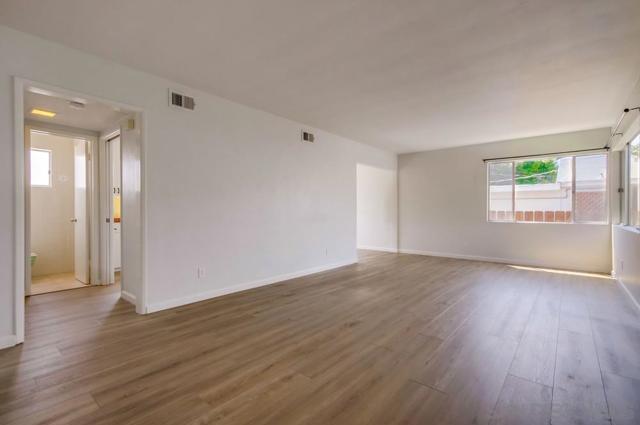 349 351 G Avenue, Coronado CA: https://media.crmls.org/mediaz/c4b4072c-8b9d-4d06-a715-ddc6511d41cf.jpg
