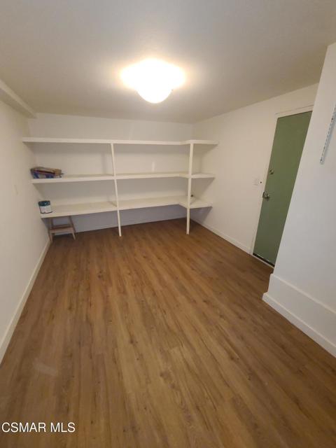 933 21st Street, Santa Monica CA: https://media.crmls.org/mediaz/c4b445cc-8ad3-4db2-aec0-734fe9da50c6.jpg