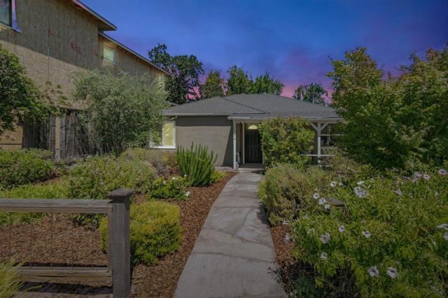 2534 Howard Avenue, San Carlos CA: https://media.crmls.org/mediaz/c4b523c4-a495-4d7f-8578-b47471404d43.jpg