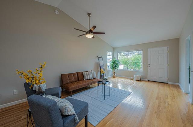 361 Hannon Avenue, Monterey CA: https://media.crmls.org/mediaz/c4b52e72-5bbd-4e82-85eb-1d47e8ed61a9.jpg