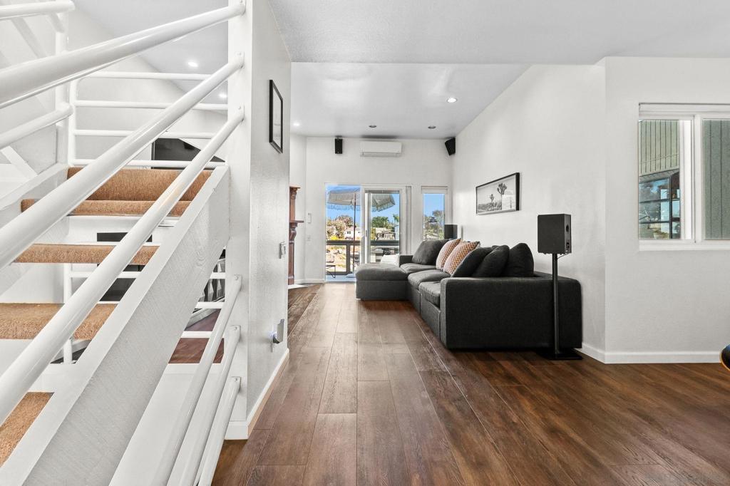 1449 Edgemont Street - photo 4