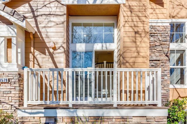 4579 Mangrove Dr, Dublin CA: https://media.crmls.org/mediaz/c4b75a37-2581-427d-833d-30151dcbbbae.jpg