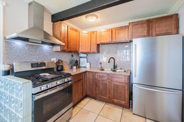 453 Chaparral Street, Salinas CA: https://media.crmls.org/mediaz/c4b78616-75b7-4263-b171-94b518e705f1.jpg