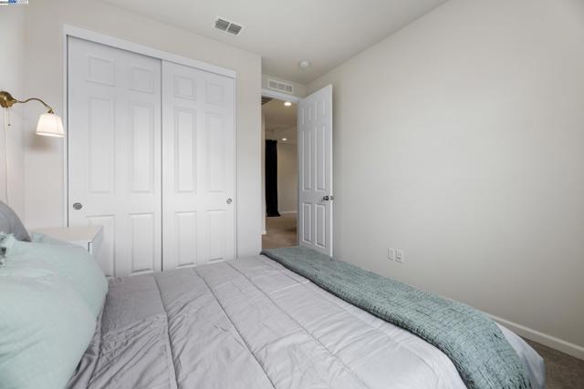257 E Terra Mia Ave, Mountain House CA: https://media.crmls.org/mediaz/c4b9ef47-b819-4828-8d71-422034b97c83.jpg