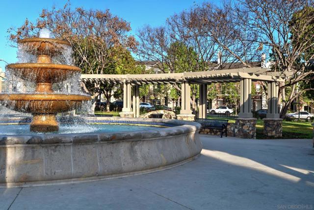 847 Cannondale Ct, San Marcos CA: https://media.crmls.org/mediaz/c4ba3a9f-b7bb-4800-8798-3a4614afff46.jpg
