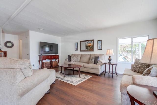 Detail Gallery Image 13 of 47 For 1120 E Mission Road #27,  Fallbrook,  CA 92028 - 2 Beds | 2 Baths