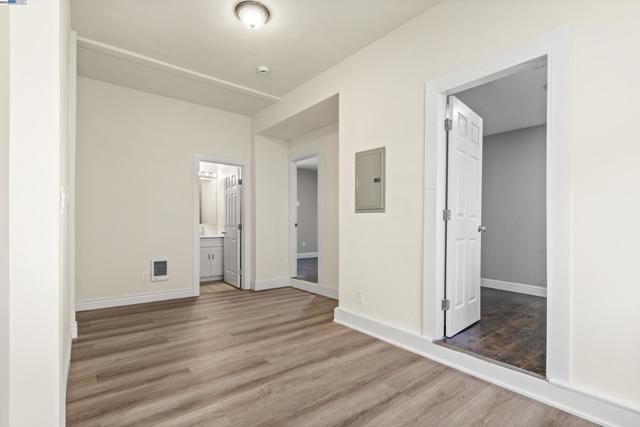 3411 Adeline St, Oakland CA: https://media.crmls.org/mediaz/c4ba63be-dc6f-4462-a76e-9b2c3caddb2b.jpg