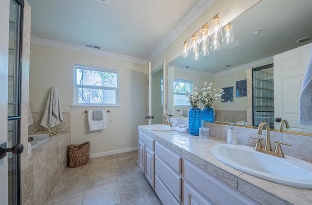 840 Seacliff Drive, Aptos CA: https://media.crmls.org/mediaz/c4ba77ef-f173-44c1-8a2e-045fb04bb067.jpg