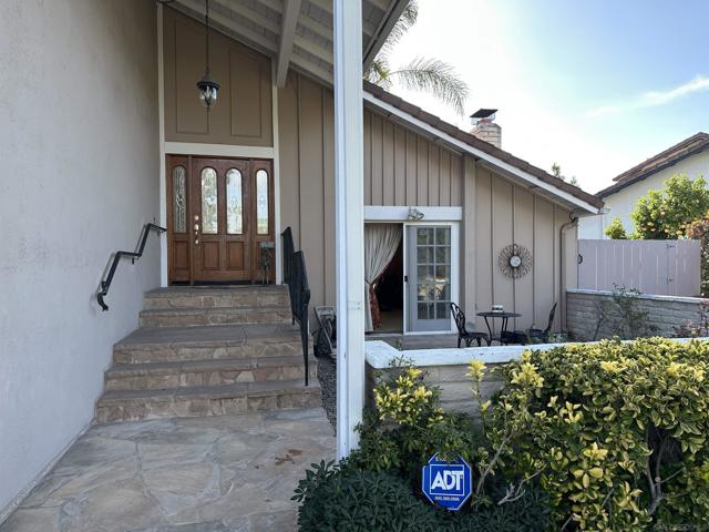 Image 4 of 47 For 12421 Greens East Rd