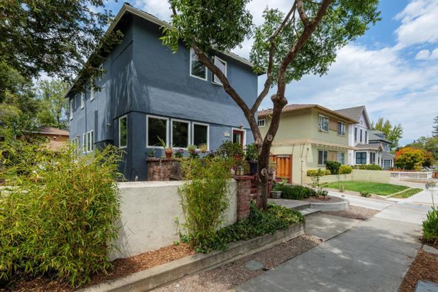 643 Channing Avenue, Palo Alto CA: https://media.crmls.org/mediaz/c4bd33b1-ddad-4d46-9b51-c4297caf28b4.jpg