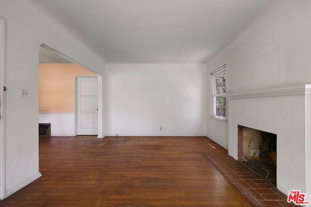 8320 Airlane Avenue photo 7