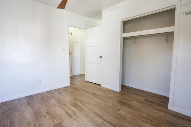 12643 Castle Court Dr, Lakeside CA: https://media.crmls.org/mediaz/c4be7fb7-6d34-4071-ab5f-3d6ca43a1384.jpg