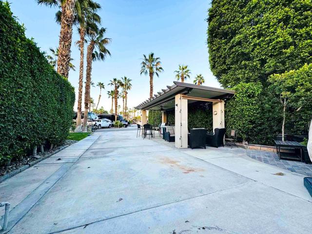 80394 Avenue 48, Indio CA: https://media.crmls.org/mediaz/c4befcbe-33eb-4ec1-91d0-9bccd1e17b68.jpg