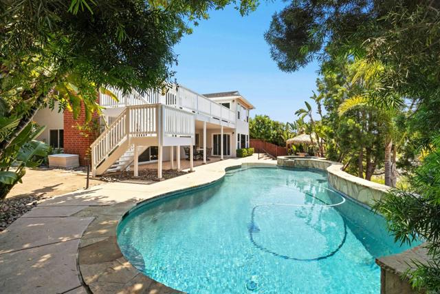 17058 Cloudcroft Drive, Poway CA: https://media.crmls.org/mediaz/c4bf5e5b-0403-4b59-b22d-d54717e5f41c.jpg