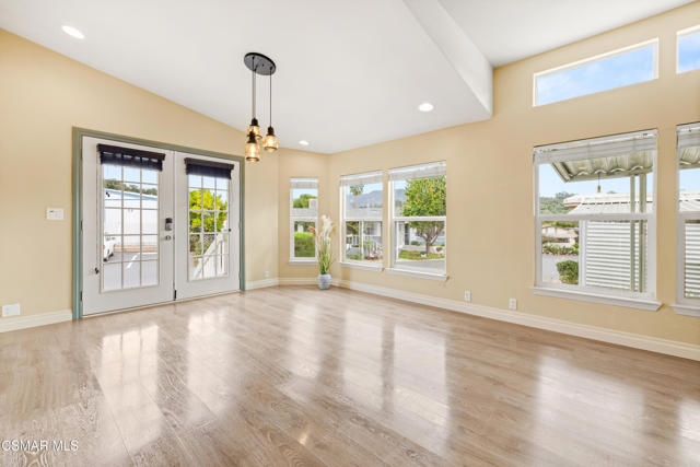 1202 Loma Drive, Ojai CA: https://media.crmls.org/mediaz/c4bfc006-1f7c-4bc5-93fc-8148f83ab874.jpg