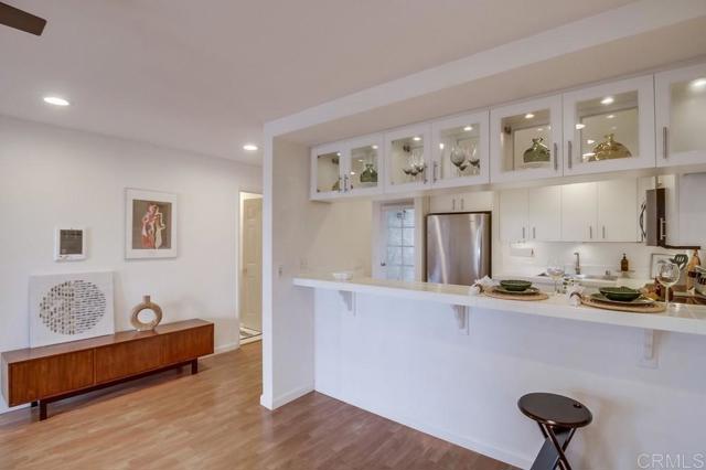 Detail Gallery Image 11 of 46 For 3961 Hortensia St #H4,  San Diego,  CA 92110 - 2 Beds | 2 Baths