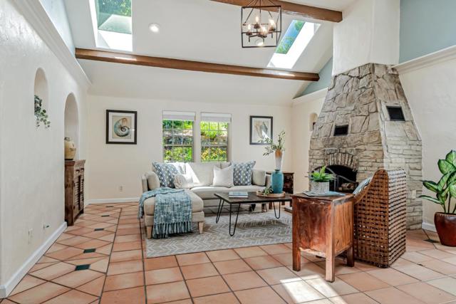 361 Moosehead Drive, Aptos CA: https://media.crmls.org/mediaz/c4c0481c-5365-4c43-a1c2-926739f2b76b.jpg