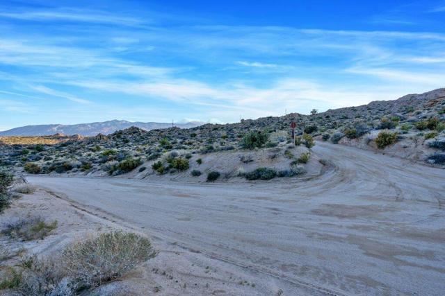 Image 24 of 80 For 57795 Big Horn Drive