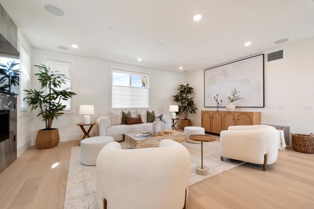 Detail Gallery Image 20 of 60 For 270 Normandy Ln, Carlsbad,  CA 92008 - 4 Beds | 4/1 Baths