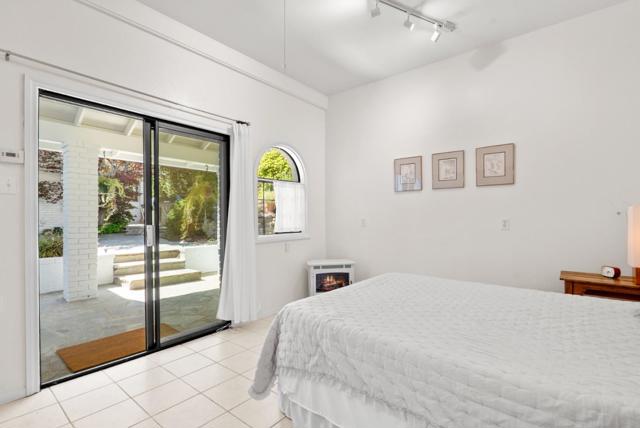 7919 Empire Grade, Santa Cruz CA: https://media.crmls.org/mediaz/c4c14da5-2ba8-4836-95f7-6e34d44588e1.jpg