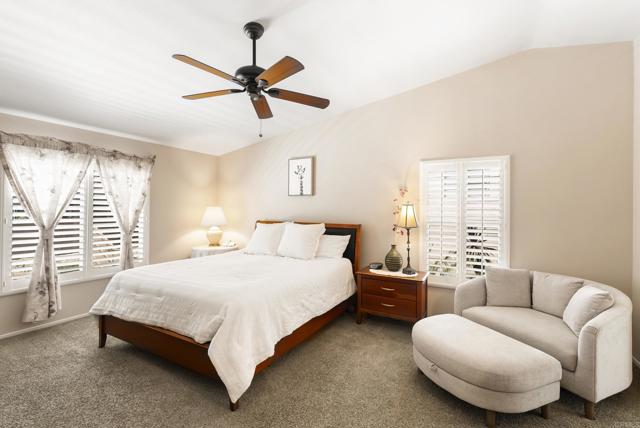1222 N Creekside Drive, Chula Vista CA: https://media.crmls.org/mediaz/c4c1b46c-5ef5-4b2e-8646-87852f10c858.jpg
